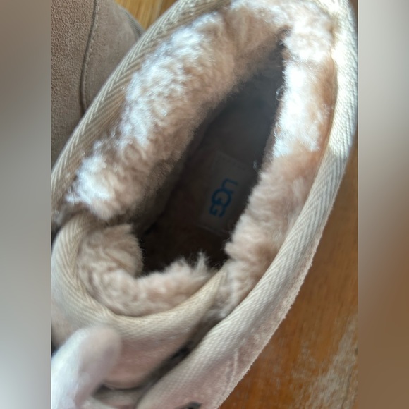Uggs Neumel Beige colorway (mens size 9) - Picture 4 of 6